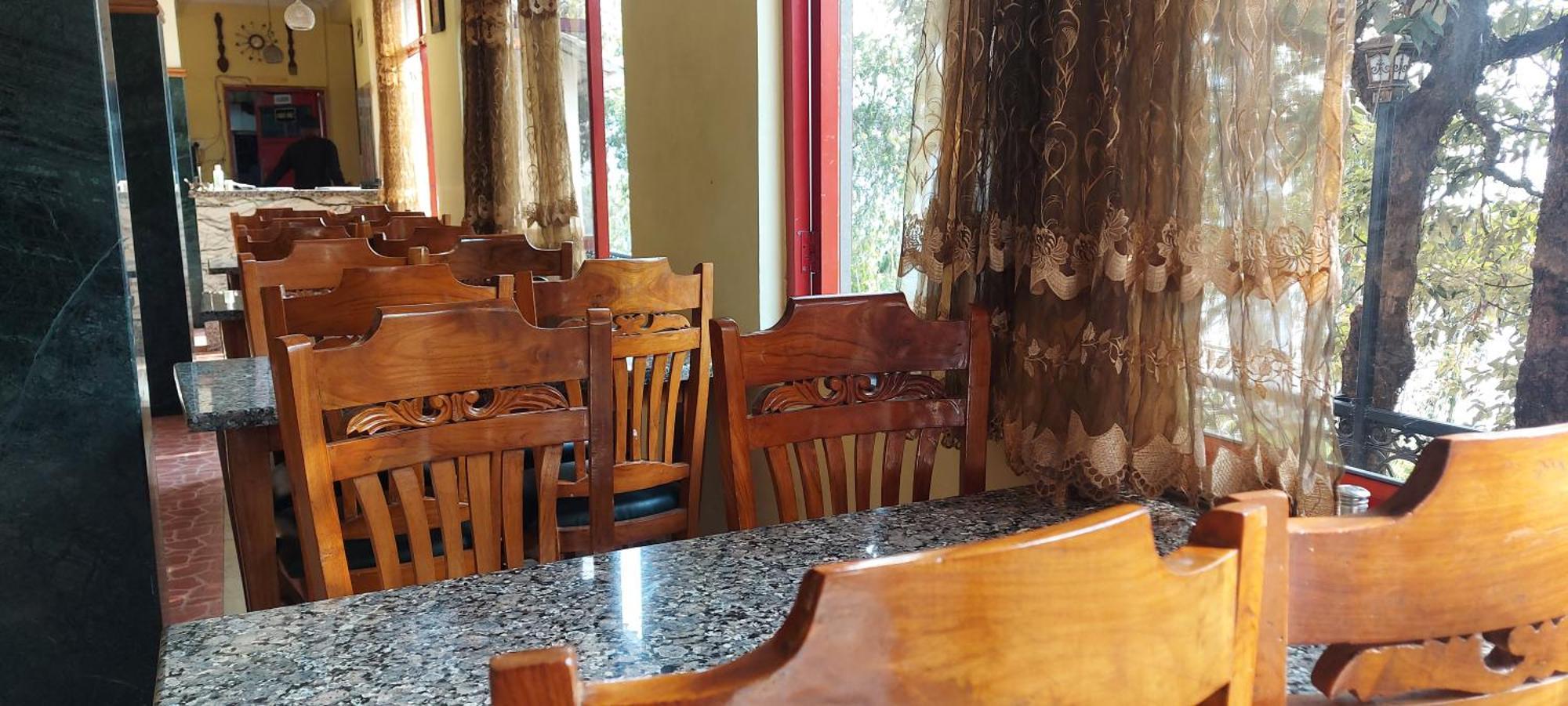 Blue Pine Resort لانسداون المظهر الخارجي الصورة