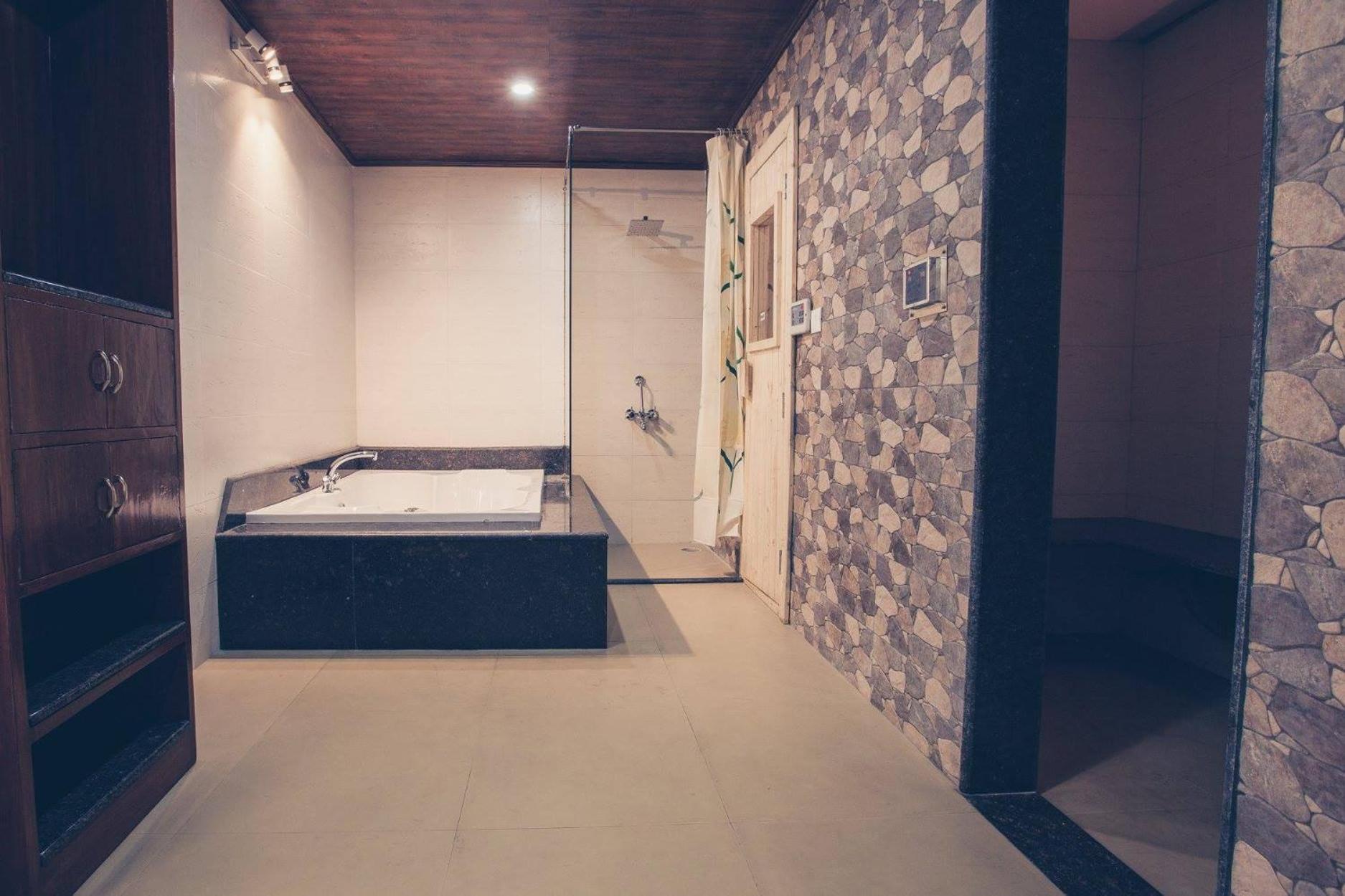 Blue Pine Resort لانسداون المظهر الخارجي الصورة