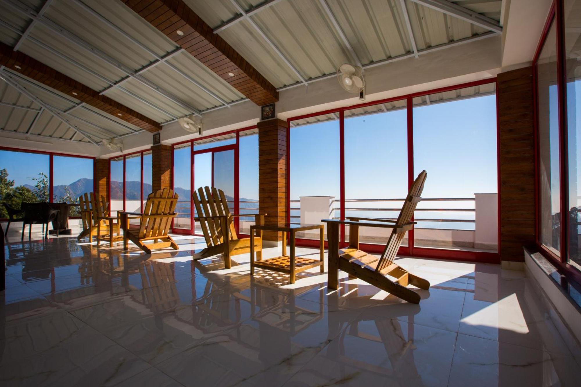 Blue Pine Resort لانسداون المظهر الخارجي الصورة