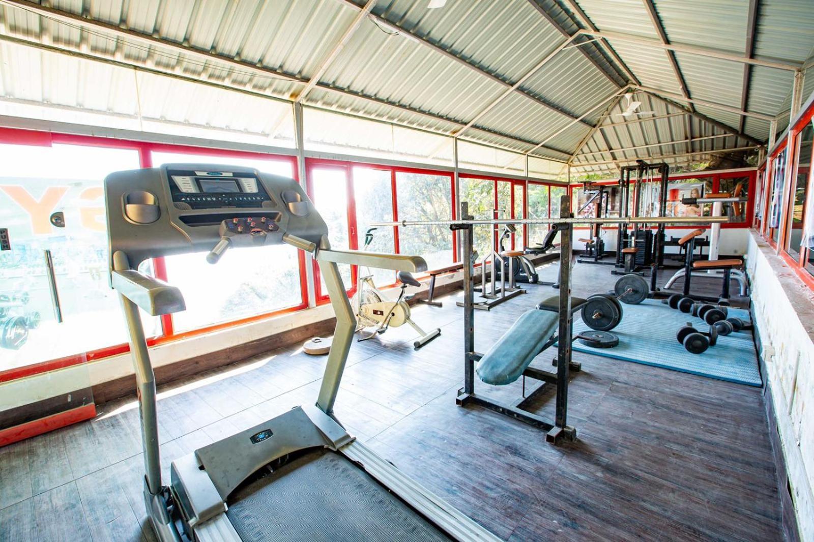 Blue Pine Resort لانسداون المظهر الخارجي الصورة