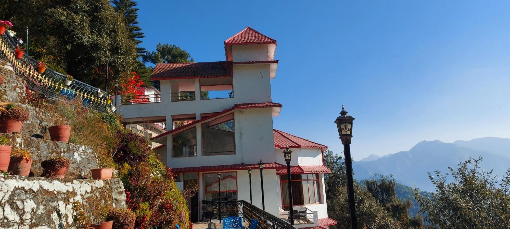 Blue Pine Resort لانسداون المظهر الخارجي الصورة