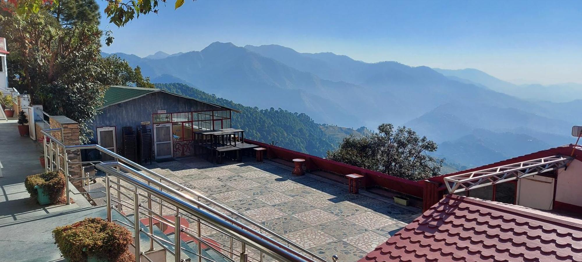 Blue Pine Resort لانسداون المظهر الخارجي الصورة