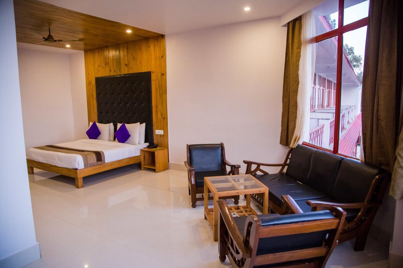 Blue Pine Resort لانسداون المظهر الخارجي الصورة